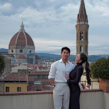 7 Potret Bucinnya Pangeran Mateen ke Anisha Rosnah, Kini Baru Rayakan 1 Tahun Pernikahan!