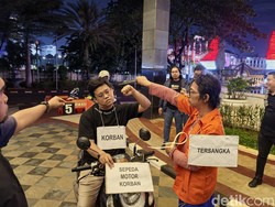 Detik-detik Nanang Gimbal Tikam Sandy Permana