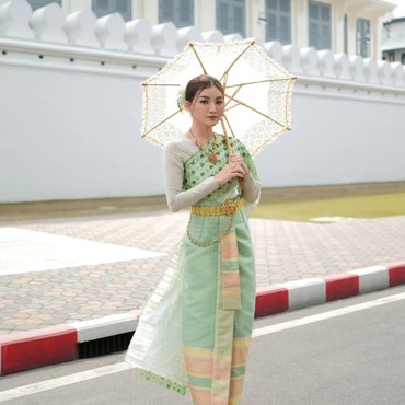 Terpopuler: Reaksi Sarwendah hingga Isyarat Ruben Onsu Mualaf