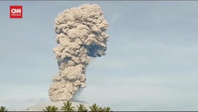 VIDEO: Momen Gunung Ibu Erupsi Hebat Rabu Pagi