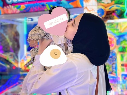 5 Potret Humaira, Bayi yang Disebut Anak Salehah Mami dan Abi oleh Zaskia Sungkar