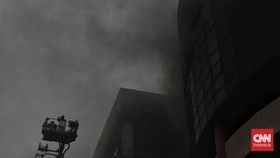 Usut Penyebab Kebakaran, Polisi Dalami Standar Keamanan Glodok Plaza