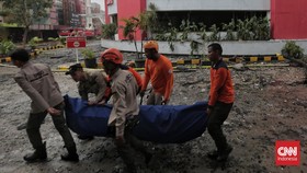 RS Polri Terima Total 14 Kantong Jenazah Kebakaran Glodok Plaza