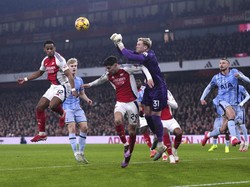 Arsenal Ungguli Tottenham 2-1 di Babak I