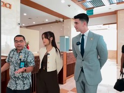 Verrel Bramasta Ajak Selebgram Fuji Keliling DPR, Ini Alasannya