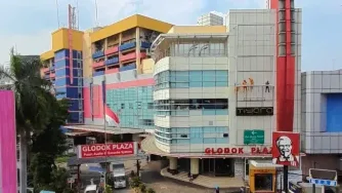 Glodok Plaza Kebakaran pada Rabu Malam, Siapakah Pemiliknya?