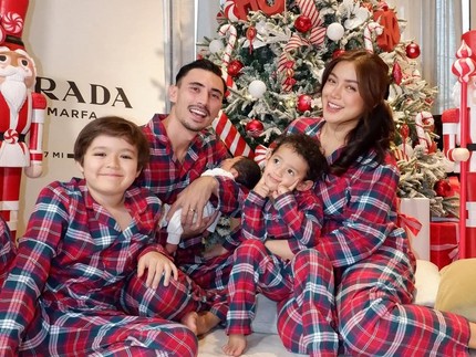 Jessica Iskandar Happy Bisa Lakukan Ini lagi Pasca Melahirkan Anak Ketiga, Tengkurap hingga Gendong Don