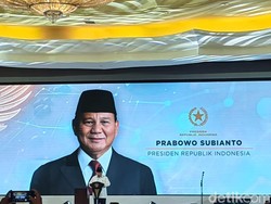 Canda Prabowo: Jadi Presiden Nggak Enak, Nggak Boleh Flu!