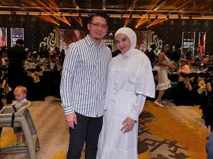 7 Potret Irwansyah & Zaskia Sungkar Rayakan Wedding Anniversary, Saling Ungkap Perasaan