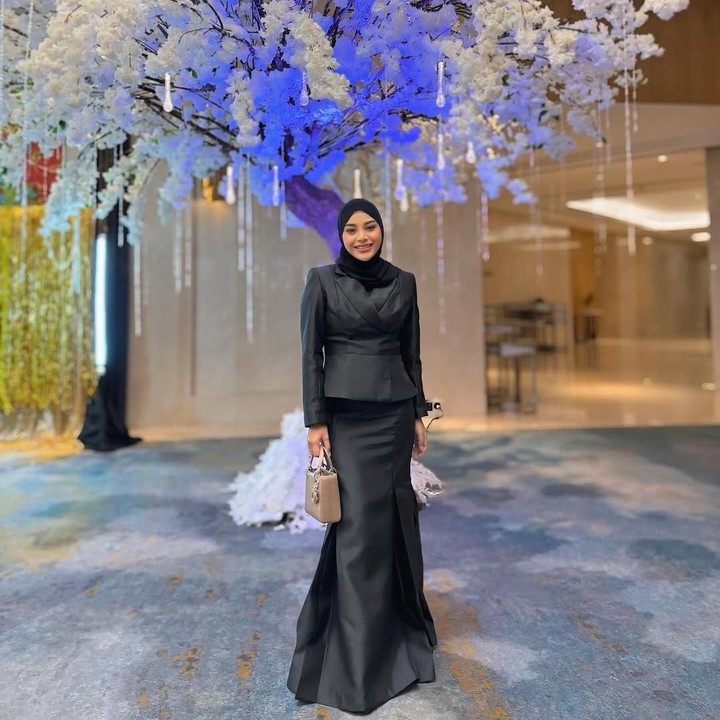 <p>Aurel memang pernah menjalani diet secara intens untuk menurunkan berat badan. Bahkan, program diet ini juga dilakukan dengan pendampingan dokter gizi. Ia pun berhasil menurunkan berat badan hingga 21 kilogram. (Foto: Instagram@aurelie.hermansyah)</p>