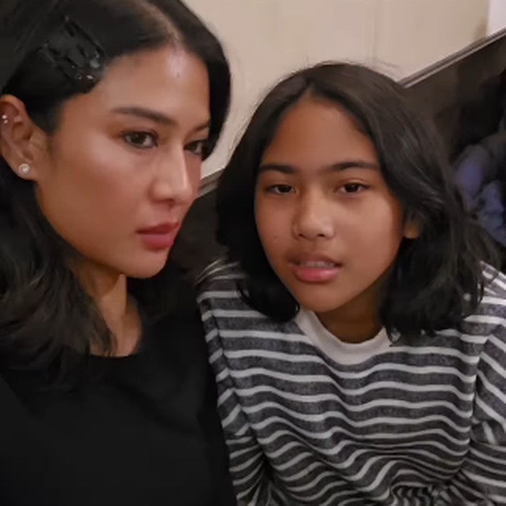 <p>Artis cantik Dian Sastro sangat jarang membagikan momen kebersamaannya bersama anak-anak di media sosial, Bunda. Namun, belum lama ini dirinya mengunggah sebuah video bersama sang putri, Ishana. (Foto: Instagram: @therealdisastr)</p>