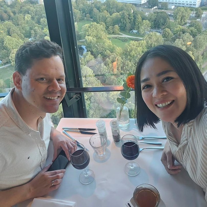 <p>Aktris Gracia Indri resmi menikah dengan pria Belanda bernama Jeffrey Slijpen pada 20 November 2021. Keduanya saling mengucap janji di Kasteel de Wittenburg, Belanda. (Foto: Instagram @graciaz14)</p>