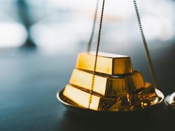 Gara-gara Aturan Trump Harga Emas Meroket
