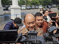 Kepala BGN: Banyak Anak Ingin Bawa Pulang MBG, Ingat Keluarga di Rumah