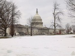 Pelantikan Trump Digelar Indoor Gegara Cuaca Dingin, Pertama dalam 40 Tahun