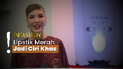 Padu Padan Outfit ala Mikaila Patritz dengan Polesan Makeup Bold