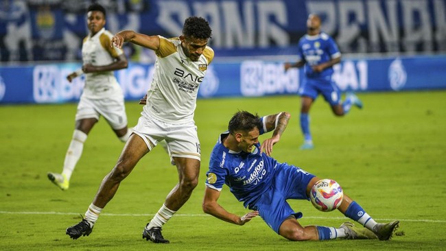 Setidaknya dua klub tidak bisa dikalahkan Persib Bandung setelah memastikan juara Liga 1 2024/2025.