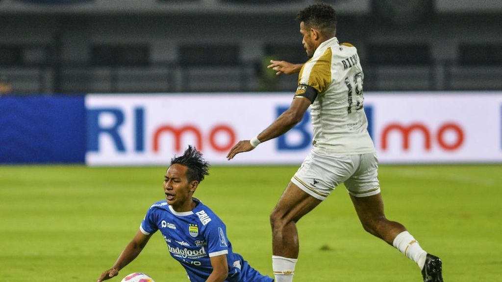 Link Live Streaming Dewa United vs Persib Bandung di Super League