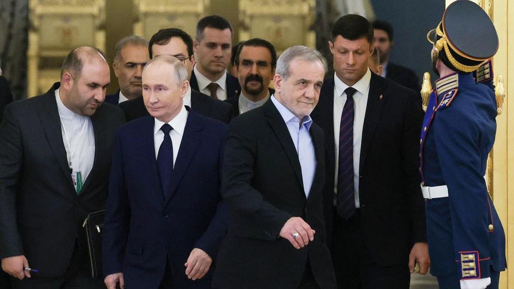 Bisakah Iran Andalkan Rusia dari Serangan AS-Israel?