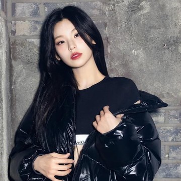img-title 6 Tahun Bersama ITZY, Yeji Bersiap untuk Melakukan Debut Solonya