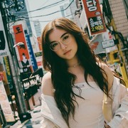 Get The Look: Inspirasi Gaya Cute ala Anna Cathcart untuk Hangout