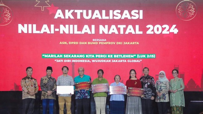 Pemprov DKI Jakarta menggelar perayaan Natal bersama ASN, BUMD, dan DPRD DKI di Hall Ecovention Ancol, Jakarta Utara, Jumat (17/1).