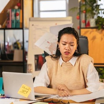 7 Perilaku yang Menunjukkan Seseorang Memiliki IQ Rendah