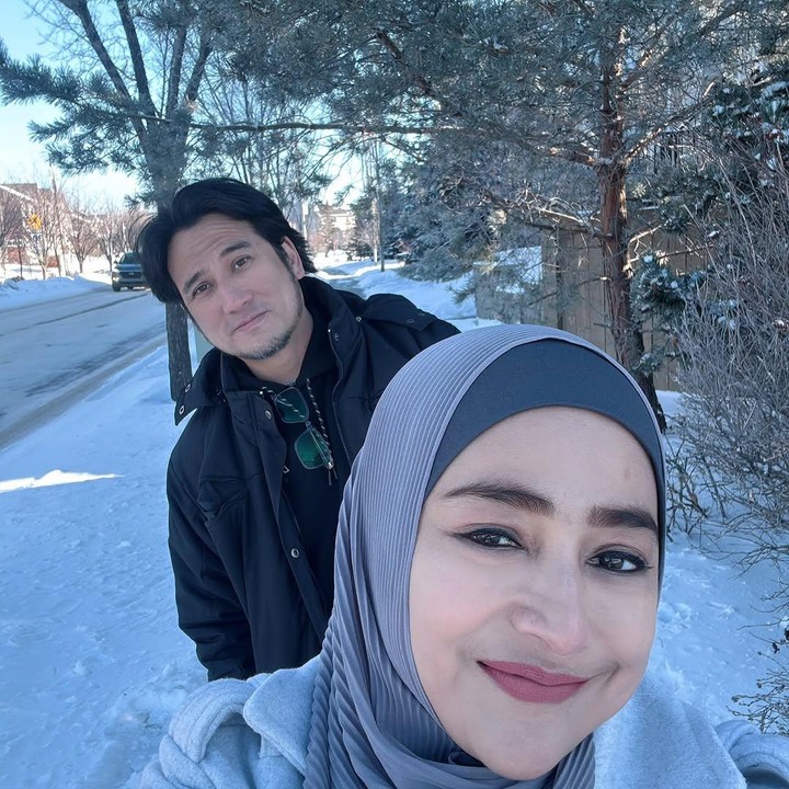 <p>Tidak hanya itu, Cindy juga membagikan ceritanya melewati jalanan yang licis meski sudah menggunakan <em>winter tires.</em> Ia pun menyebut harus sangat berhati-hati agar mobilnya tidak oleng. (Foto: Instagram: @cindyfatikasari18)</p>