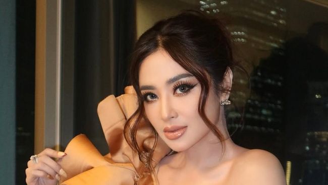 Respons Dewi Perssik Usai Disentil gegara Salah Lirik Lagu Pica Pica