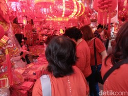 Pengunjung Glodok Membludak, Pedagang Kebanjiran Cuan Jelang Imlek