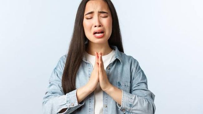 Jangan Lakukan! Ini 5 Kebiasaan yang Bisa Turunkan Harga Diri