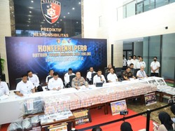 Bareskrim Buru 1 DPO Pemilik Situs Judol Terkait Hotel Aruss Semarang