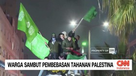 VIDEO: Warga Sambut Pembebasan Tahanan Palestina