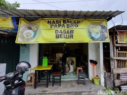 Pacarnya Dipecat, Pria Ini Bakar Warung Nasi