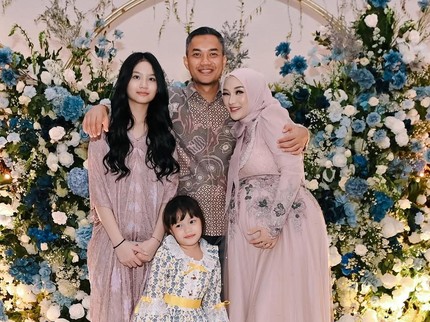 4 Bunda Seleb Ini Tengah Nantikan Kelahiran Anak Ketiga, Acha Sinaga hingga Zaskia Gotik