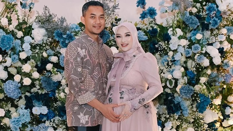 Zaskia Gotik Tasyakuran