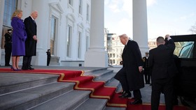 Donald Trump Cabut Dukungan Mobil Listrik di AS