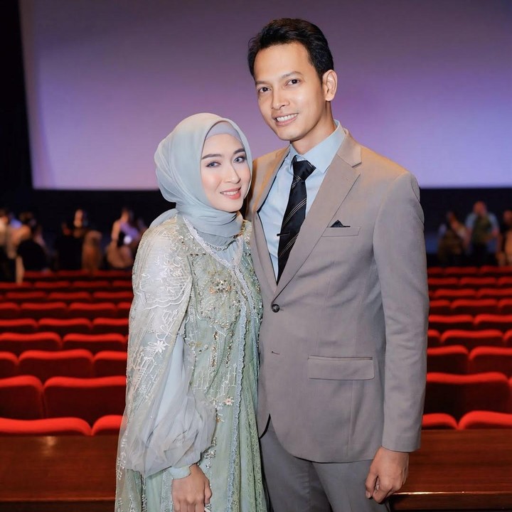 <p>Sebelum menikah, Fedi juga tak pernah mengungkap sosok Vanny ke publik. Usut punya usut, keduanya ternyata melakukan ta'aruf selama setahun sebelum menikah. (Foto: Instagram: @fedinuril)</p>