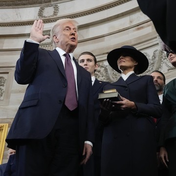 Intip Outfit Ibu Negara dan Anak-anaknya di Pelantikan Presiden AS Donald Trump