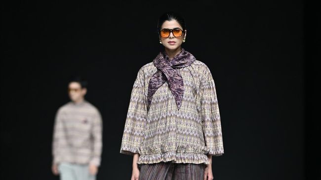 Mau Pakai Outfit Kekinian Tapi Tetap Bernuansa Indonesia? Ini Dia Rekomendasi Brand Lokalnya!
