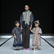 Kolaborasi Spesial IKAT Indonesia & Cotton USA Hadirkan Koleksi 'Ayara Kinandari'