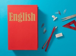 Perbedaan Those dan These Lengkap dengan Contoh Penggunaannya