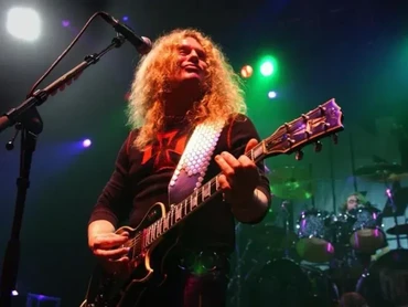 Gitaris Legendaris John Sykes Meninggal Dunia