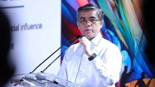 Menaker mendorong transformasi tenaga kerja berbasis inovasi, teknologi, dan keterampilan adaptif dalam hadapi persaingan global.
