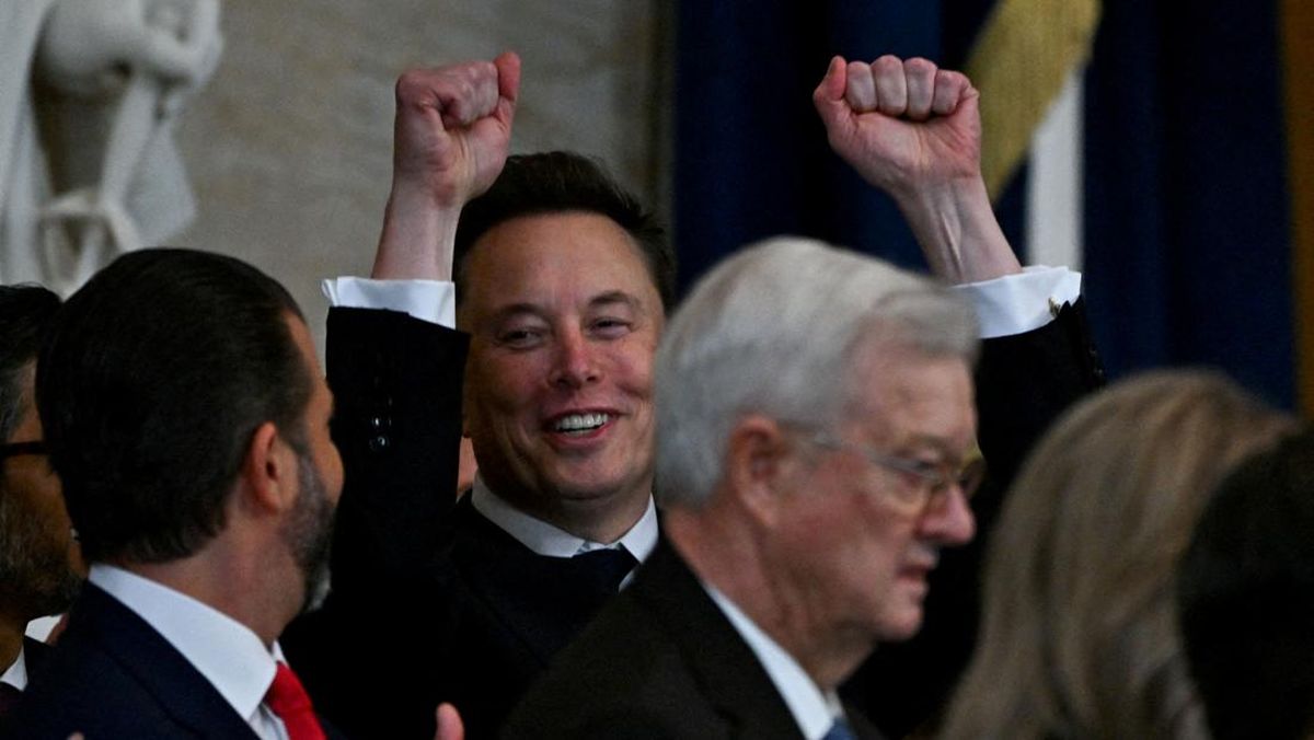 FOTO: Musk, Zuckerberg, Bezos Kompak Hadiri Pelantikan Trump