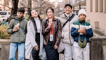 7 Potret OOTD Hesti Purwadinata Bareng Suami dan Anak Liburan di Jepang, Cakep Semua Bun