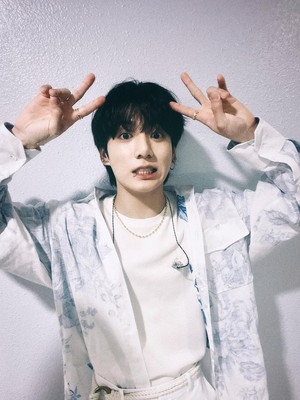 Bikin Gemas, Ini 7 Idol K-Pop dengan Mata 'Boba'