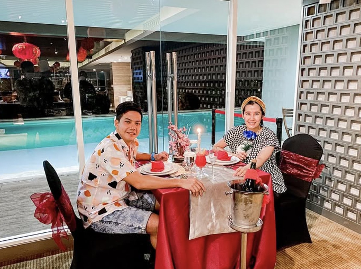 Potret Romantis Ardina Rasti Kulineran Bareng Suami di Kafe hingga Hotel