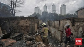 FOTO: Luluh Lantak Ratusan Rumah di Kemayoran Gempol Akibat Kebakaran