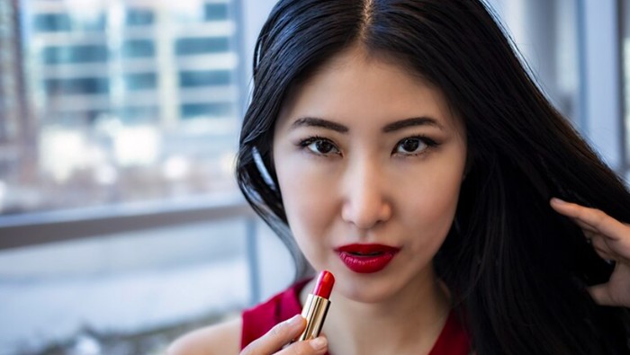 BeauPicks: Berani Tampil Bold! Ini Rekomendasi Lipstick Merah untuk Rayakan Imlek 2025